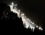 Wieczorna jazda na nartach